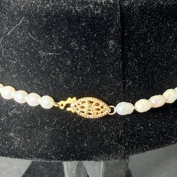 Elegant Freshwater Pearl Baroque Necklace Gold Tone Clasp Delicate Strand 17" - Picture 6 of 11